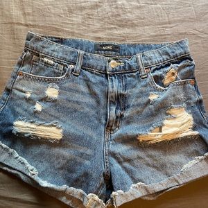Women’s Aero Jean Shorts Size 8
